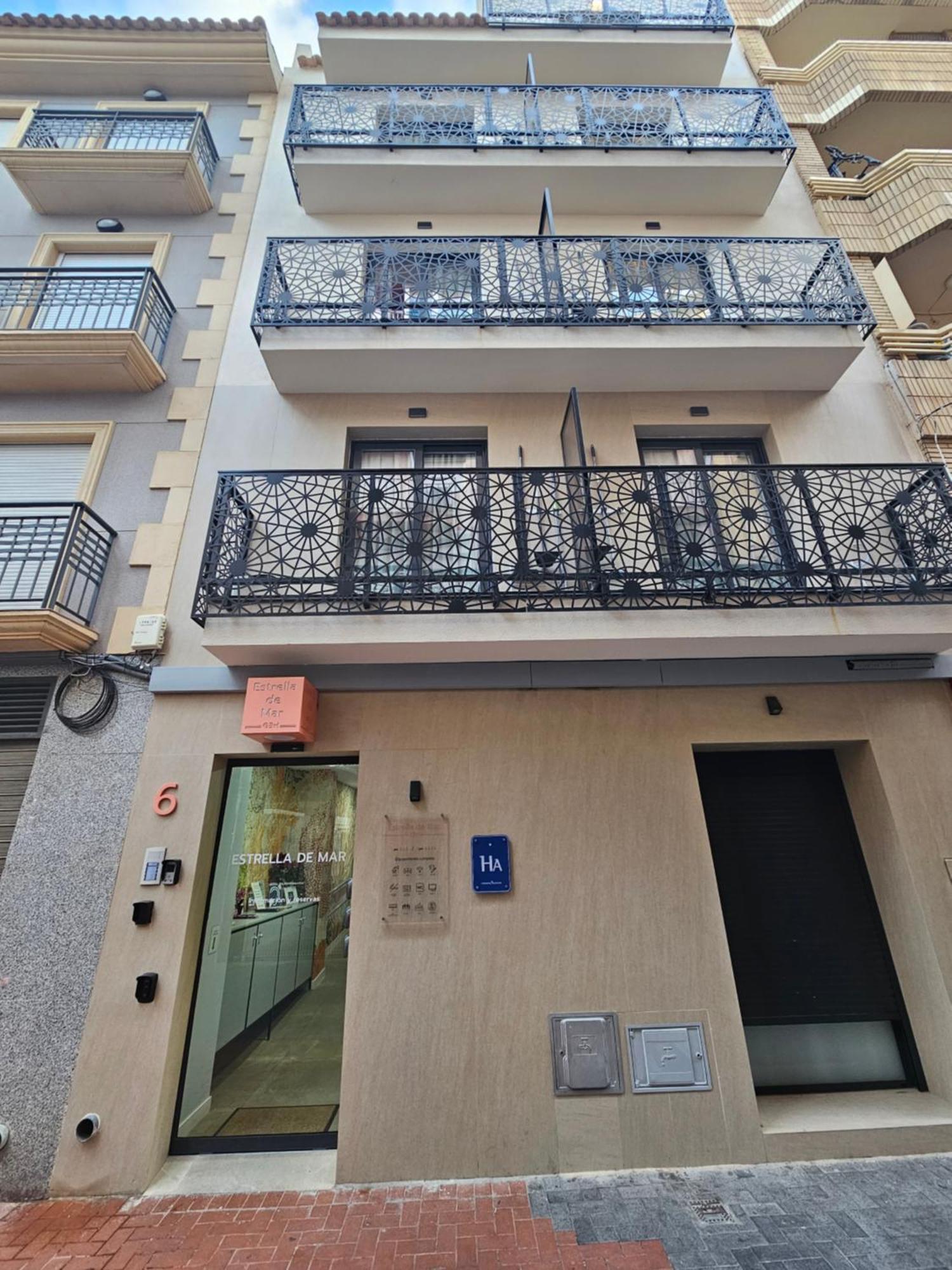 Estrella De Mar - Boutique Aparthotel Benidorm Dış mekan fotoğraf